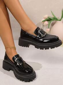 女士舒适一脚蹬厚底鞋，带金属扣装饰，黑色乐福鞋，非常适合日常穿着、聚会或约会 - 黑色 - 查看 4