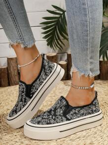 Women's Casual Cloth Sports Sneakers, Flat, Fashion Versatile Slip-On With Chinese Style Embroidery