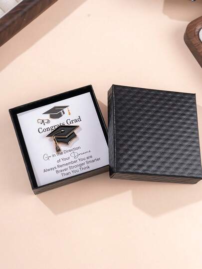 1 Pc Creative Zinc Alloy Oil Drop Doctor Hat Brooch, Gift Box Packaging, Graduation Gift