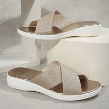 Sandalias cruzadas de mujer, nuevas para el verano 2025. Tallas grandes, de tacón bajo, ligeras, de moda casual, versátiles, de unicolor brillante, para fiesta, playa, casa, interior y exterior