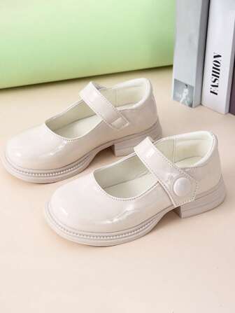 女童白色漆皮休闲鞋软底公主鞋时尚皮鞋春秋季户外穿着舒适