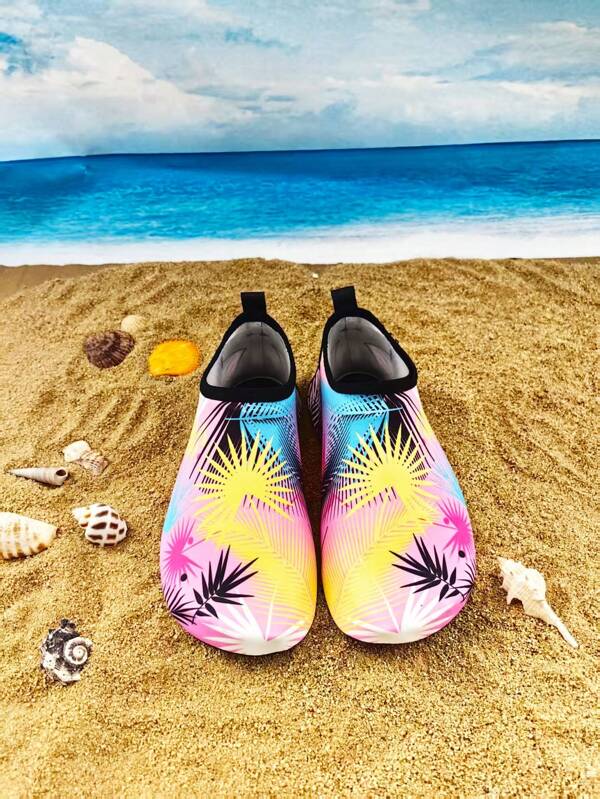 Nuove scarpe da spiaggia da donna 2025, antiscivolo, anti-sabbia, anti-graffio, adatte per sport acquatici all'aperto, idoneeper fitness indoor, corsa, salto, yoga, calzini da pavimento, snorkeling, rafting, nuoto