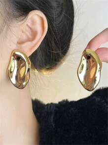 Asymmetrical Pleated Unique Earrings, Metallic Unique Stud Earrings For Women - Silver - View 2