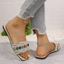 1 par de sandalias planas tipo chanclas para mujeres, nuevo estilo de verano 2025, tallas grandes, pantuflas de playa casuales - Dorado - Ver 7