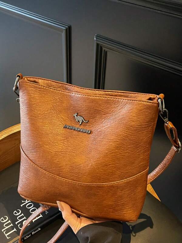 2025 New Fashion Bucket Bag, Large Capacity Handbag, Shoulder Bag, Versatile Design, Suitable For Mass Purchase, Spring 2025 High-End Bucket Bag, Classic Versatile Shoulder Bag, Niche Design Handbag And Crossbody Bag, Fashionable Casual Bucket Bag With Wide Strap