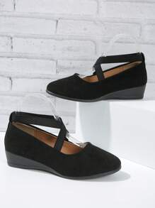 Zapatos de mujer de talla grande, de estilo vintage europeo y americano para la primavera/verano 2025, con puntera cuadrada, cuña baja, correa elástica cruzada y apertura baja