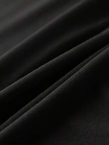 Camiseta Casual de Manga Corta para Mujeres - Impresión de Retrato de Moda, Cuello Redondo de Tela Elástica, Adecuada para Fitness, Actividades al Aire Libre y Eventos de Verano - Lavable a Máquina Estilo Cómodo de Estampado de Leopardo - Negro - Ver 3