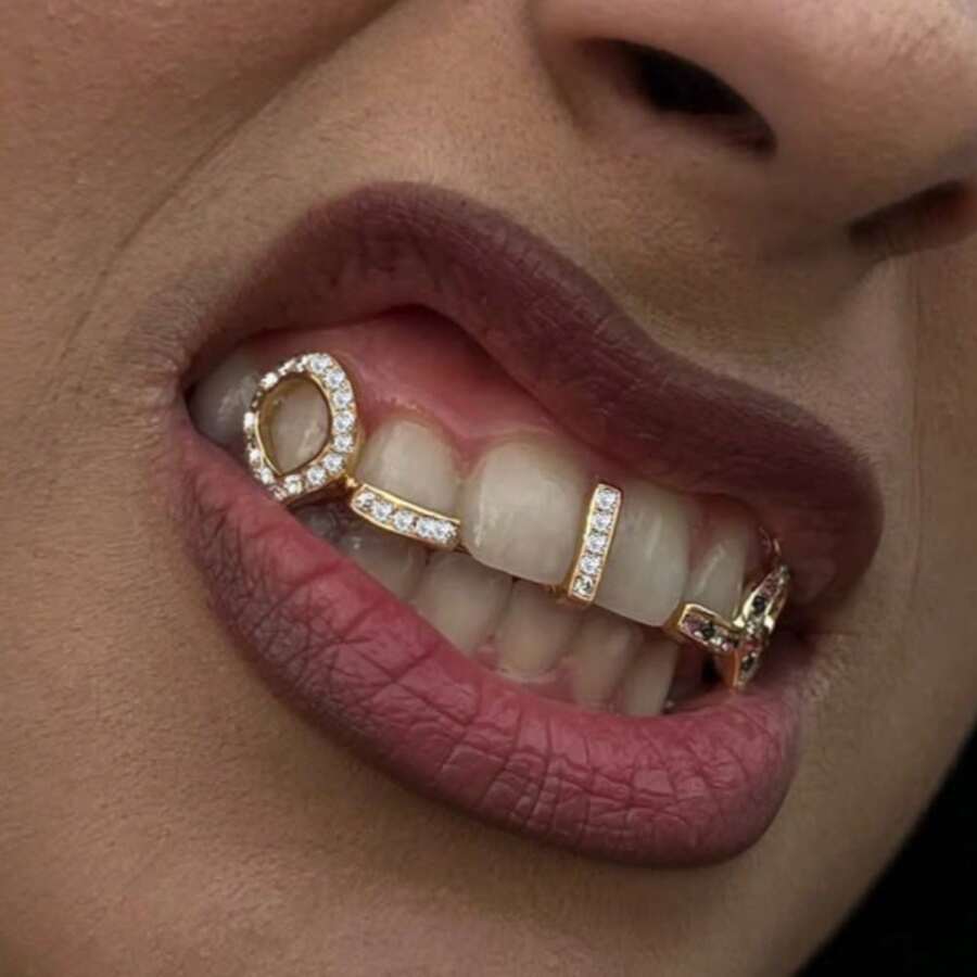 2pcs Hip Hop Fashion Grillz Copper Encrusted Zirconia Full Of Zirconia Sparkle Glitter Grillz The Focus Of The Night Party Exquisite Gift Grillz Unisex