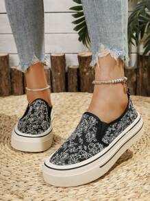 Women's Casual Cloth Sports Sneakers, Flat, Fashion Versatile Slip-On With Chinese Style Embroidery