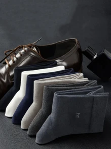 5 双男士商务休闲耐穿吸湿排汗中筒字母袜，5 种颜色，秋季