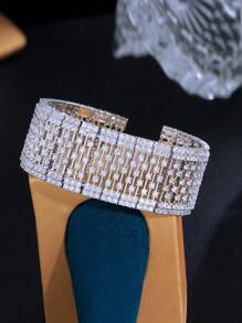 1 件奢华厚实白色方晶锆石密镶闪亮大宽婚礼新娘选美手链女士派对珠宝配饰