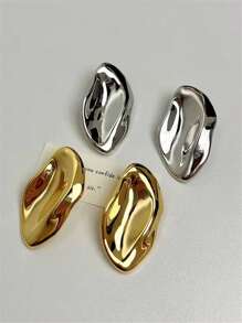 Asymmetrical Pleated Unique Earrings, Metallic Unique Stud Earrings For Women - Silver - View 3