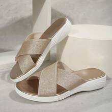 Sandalias cruzadas de mujer, nuevas para el verano 2025. Tallas grandes, de tacón bajo, ligeras, de moda casual, versátiles, de unicolor brillante, para fiesta, playa, casa, interior y exterior