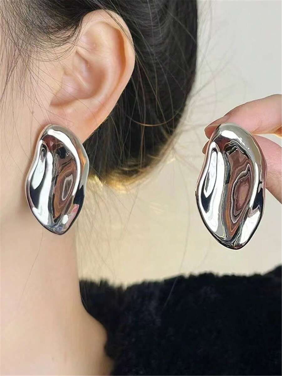 Asymmetrical Pleated Unique Earrings, Metallic Unique Stud Earrings For Women - Silver - View 1