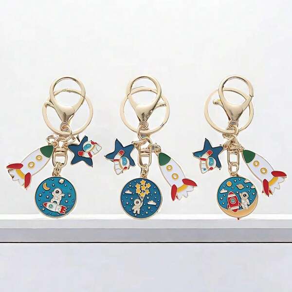 1 pezzo Portachiavi in metallo con design minimalista casual di razzo e astronauta, ciondolo portachiavi con astronauta cartoni animati carino, razzo e stelle, accessorio per auto, regalo quotidiano, bomboniera per feste, accessorio per borse stile gotico e Y2K, portachiavi con portabadge, accessorio per auto, ciondolo per borse, accessorio natalizio