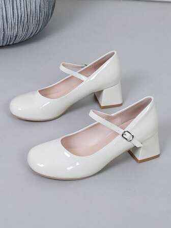 新作 特厚ヒール ラウンドトゥ レッドハイヒール ウィメンズ。インステップストラップ マリージェーン パンプス、室内外パーティーに快適。レオパード柄ボヘミアンスタイル ホワイトハイヒール