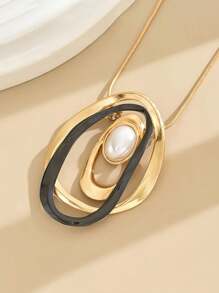 1 pieza Collar elegante y de moda para mujer, estilo minimalista INS con geometría asimétrica hueca, colgante de lágrima de perla en forma de elipse, cadena de serpiente tipo gargantilla, accesorio versátil para uso diario y festivales, regalo