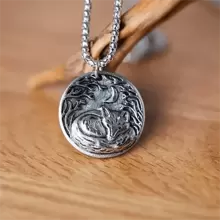 1 pieza Collar colgante de zorro durmiendo en la luna elegante para mujeres, accesorio de joyería de moda y único