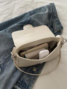 Geantă la modă și simplă pentru decorare cu centură, geantă de umăr casual, potrivită pentru cumpărături, portofele, cumpărături, femei tinere, studenți, nou-veniți, muncitori cu guler alb. Sunt foarte potrivite pentru birouri, universități, muncă, afaceri, navetă, activități în aer liber, călătorii și ieșiri