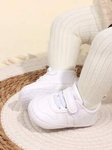 1 双男童纯色 PU 钩环设计平底休闲婴幼儿运动鞋 0-1 岁，适合春秋季节 - 白色 - 查看 8