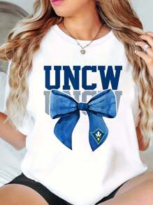 UNCW Arch Vintage Retro College Bow Athletics Girls Women T-Shirt Print T-Shirt, Casual Crew Neck Short Sleeve Comfort Tee Top For Spring & Summer, Women's Clothing - 白色 - 查看 1