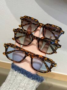 1pc/2pcs/3pcs Women Rivet Decor Square Shaped Sunglasses, Retro Minimalist Metal Hinge Sunglasses For Travel, Party, Daily Use Fashionable Shade Elegant Outfit Family Outings Travel Vacation Holiday