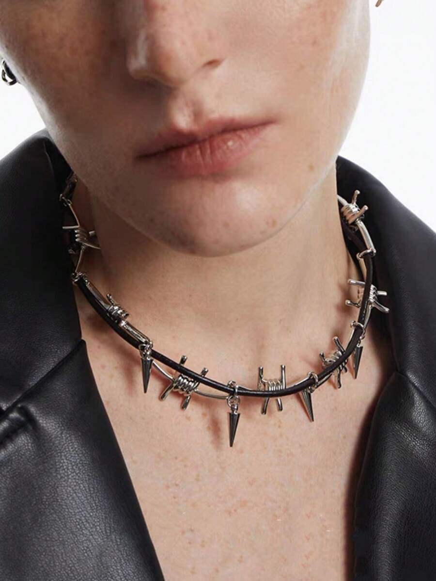 1pc Gothic Thorn Metal Rivet Necklace For Women, Vintage Y2K Street Style Necklace Suitable For Daily Wear, Great Gift For Friends - Silver - View 1