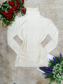 Suéter Cacharrel trabalhado em modal grosso importado. U 36 ao 46.