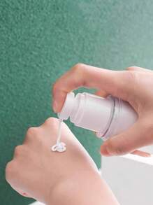 1pc Lotion Dispenser Travel Pump Bottle, Vacuum-Sealed Portable Small Containers, 30ml/50ml/100ml, Suitable For Travel & Business Trip