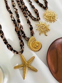 Monlansher 1 pezzo Collana con pendente in acciaio inossidabile di alta gamma e di ultima moda con stampa leopardata, con vari disegni alla moda come stelle marine, conchiglie, ricci di mare, simbolo a fiamma, stile semplice ed esagerato in metallo, adatta per le donne