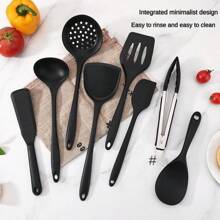 Ensemble de 8 ustensiles de cuisine en silicone pour poêles antiadhésives - Outils de cuisine résistants à la chaleur avec crochets (Noir) - Comprend une spatule, une pelle à égoutter, une cuillère à riz, un passoire, une louche à soupe, des pinces à aliments, une pelle à wok, une pince à nouilles - Ustensiles de cuisine essentiels pour le sauté