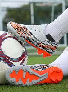 儿童专业足球鞋，经典时尚系带设计，适合日常足球训练、比赛，防滑耐磨钉鞋，专业草皮鞋