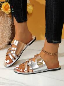 夏季新款 2025 拼接金属扣设计时尚舒适户外平底沙滩拖鞋