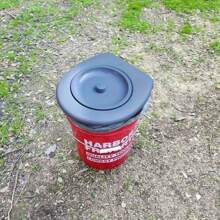 1pc PP Portable Camping Toilet Seat Cover, Detachable Quick Buckle Lid For Outdoor Storage Bucket, Suitable For Hiking, Emergency, Mother's Day, Father's Day, Thanksgiving, Grandmother's Day Gifts (Slight Scratches And Stains May Occur On The Plastic Surface) Bathroom Decor Fall Decor