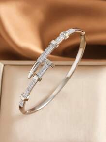 1pc Fashionable And Exquisite European & American Style High-End Design Personalized Micro-Inlaid Zirconia Clasp Bracelet For Women