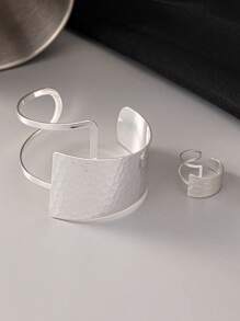 2 Pieces Asymmetrical Hammered Texture Bracelet And Ring Set, Minimalist Style Jewelry For Party & Daily Wear