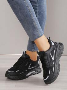 新款系带休闲运动鞋，软底厚底运动鞋，轻便防滑跑鞋