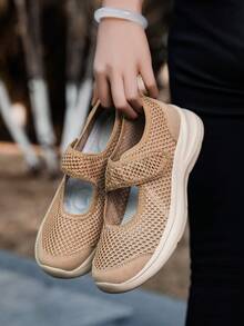 女士经典时尚弹力网眼透气步行鞋 - 卡其色 - 查看 3