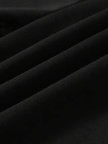 Men's White Round Neck Short Sleeve T-Shirt & Black Sports Shorts Set, Fashionable Cross Print, Casual Daily/Commuting/Sports Wear