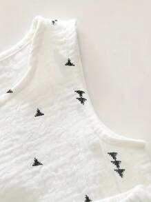 夏季男宝宝两件套 - 叶子印花半拉链上衣和短裤，休闲简约风 - 白色 - 查看 4