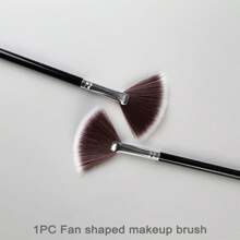 1pc Fan-Shaped Loose Powder Brush, Long Handle Makeup Tool For Beginners, Dual Color Fibers