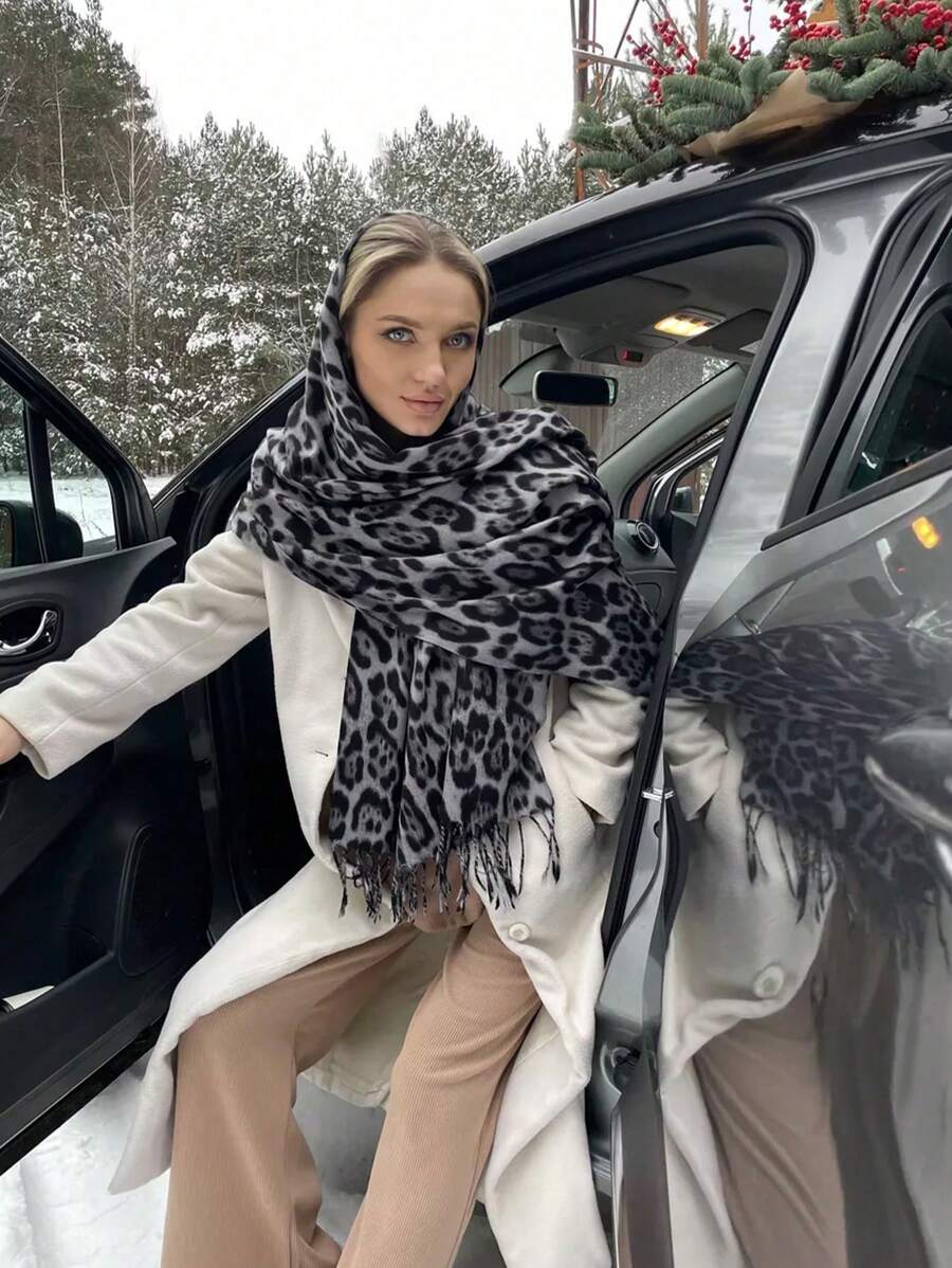 1pc Women Leopard Pattern Cashmere Scarf, Tasseled Warm Shawl Wrap, Suitable For Outdoor Wind-Proof And Cozy Daily Wear, Spring/Autumn - Black and Gray - View 1
