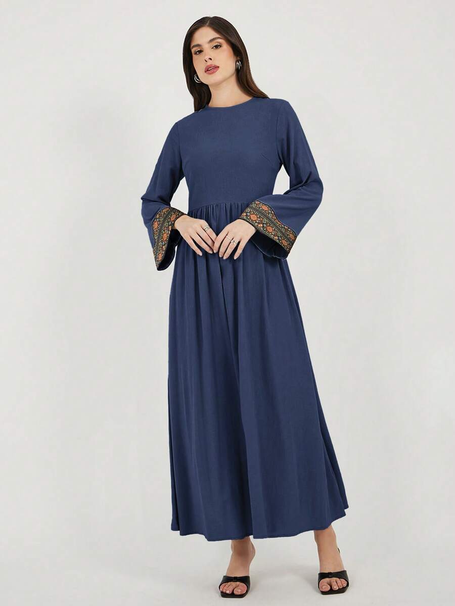 女士时尚提花拼接喇叭袖连衣裙，端庄