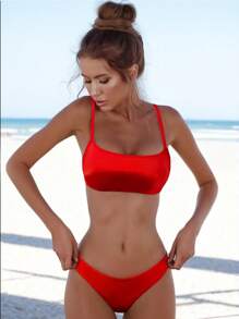 2 件套女士泳衣套装，细肩带纯色三角泳裤，简约时尚性感夏季沙滩比基尼