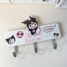 Sanrio Crochet en acrylique sous licence Sanrio, avec un lien solide, mignon Hello Kitty, convient aux designs de Chat noir et de Rouleau de cannelle. Peut être utilisé comme organisateur polyvalent pour serviettes, sacs et clés - parfait pour la maison, le bureau et le rangement de salle de bain