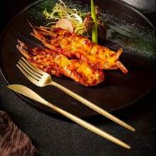 4pcs Stainless Steel Flatware Set, Gold Cutlery Set With Knife, Fork, Soup Spoon And Tea Spoon, Gift Box, Polished Tableware, Suitable For Dining, Parties, Family Gatherings