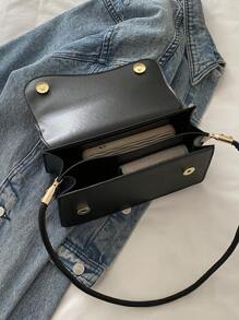 Sac à épaule asymétrique vintage simple et élégant de couleur unie