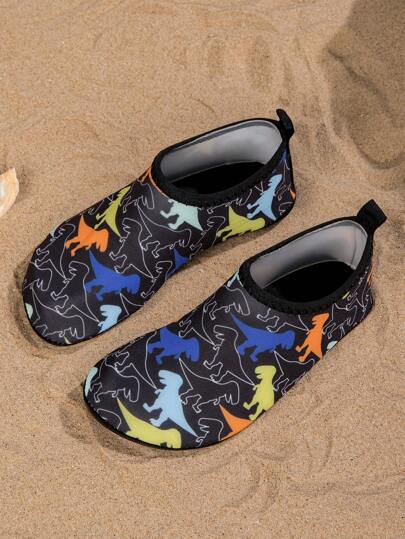 1 par de zapatos de agua livianos, cómodos y transpirables con diseño de dibujos animados para niños, adecuados para el verano