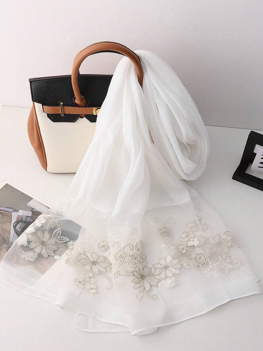 1条桑蚕丝刺绣围巾，手工花卉刺绣披肩，长款旗袍围巾