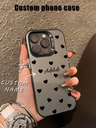 カスタマイズ可能なスマホケース1個、パーソナライズされた文字名、ハートデザイン、SamsungおよびApple 17ProMax/16/15/14 Plus/13 Pro/12 Pro Max/11/7P/XS/XR対応、ハードPC素材、傷に強く、指紋防止、個人、パートナー、家族、友人、カップル、兄弟、誕生日、記念日のギフトに最適、2025phonecase